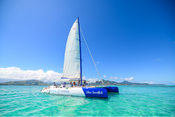 luxury catamaran in mauritius, luxury boat mauritius, boat tours ile aux cerfs